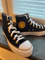 Converse Chucks dunkelblau gold neu  39 special Edition Nordrhein-Westfalen - Bocholt Vorschau