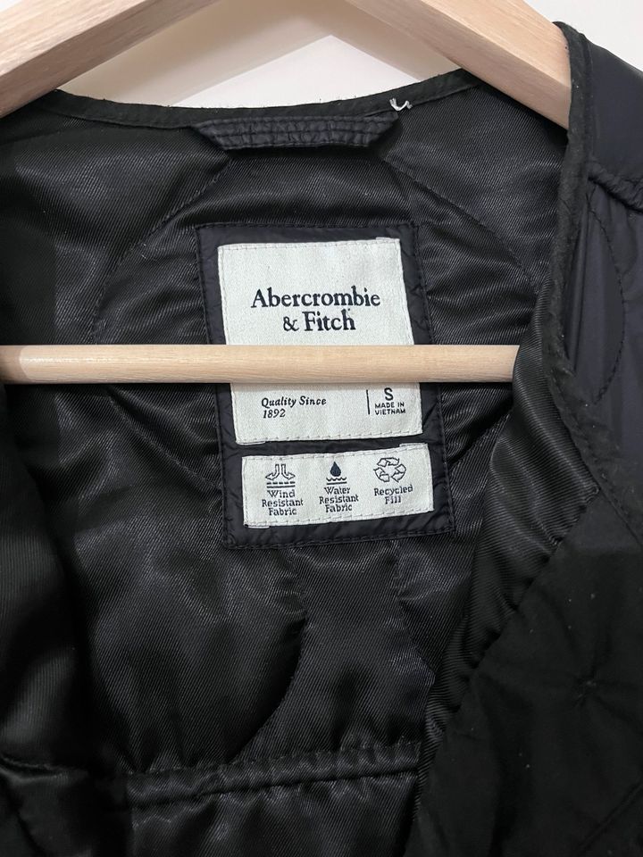 Steppjacke Abercrombie and Fitch in Darmstadt