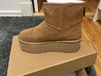 Original ugg plateau Schuhe Berlin - Tempelhof Vorschau