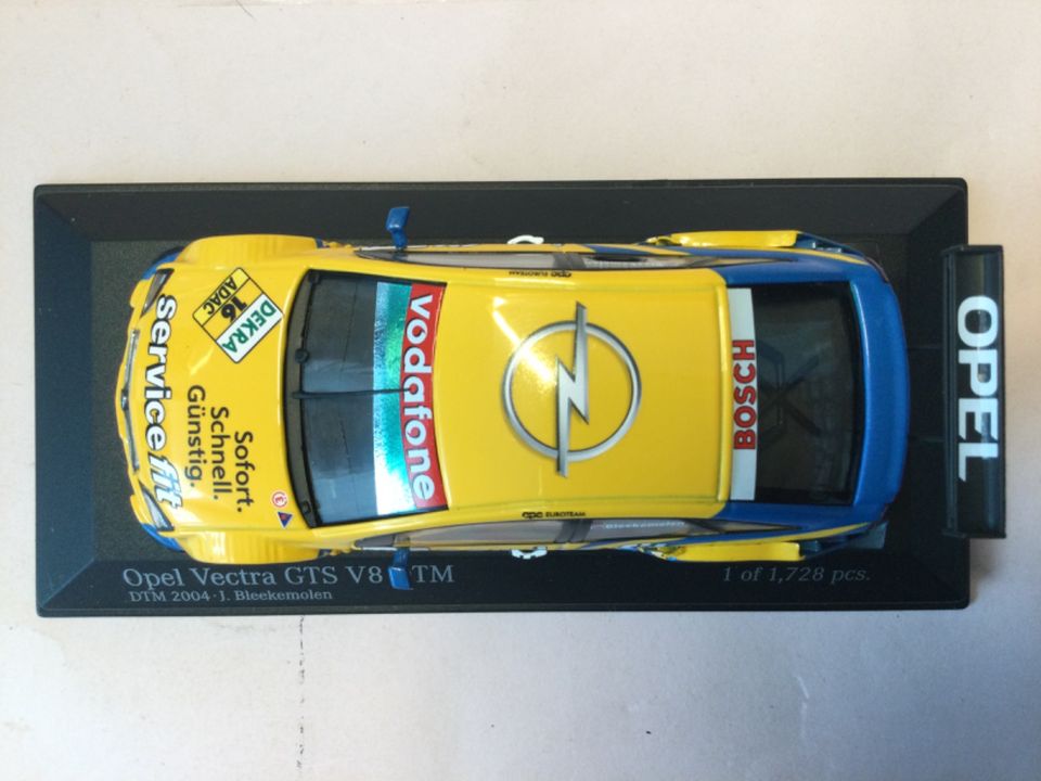 Minichamps 1:43 Opel Vectra GTS V8 DTM 2004 OPC J. Bleekemolen in Einhausen (Thüringen)