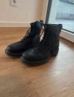 Dr. Martens 1460 Lederstiefel – Sehr guter Zustand Berlin - Pankow Vorschau