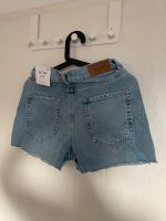 Stradivarius MOM Shorts Hose kurz neu 36 Leipzig - Leipzig, Südvorstadt Vorschau