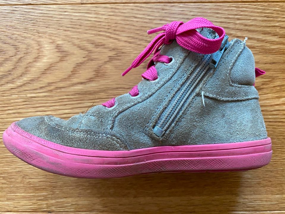 Knöchelhohe Halbschuhe Leder Stoff grau pink 27 Mädchen Sneaker in Fredersdorf-Vogelsdorf