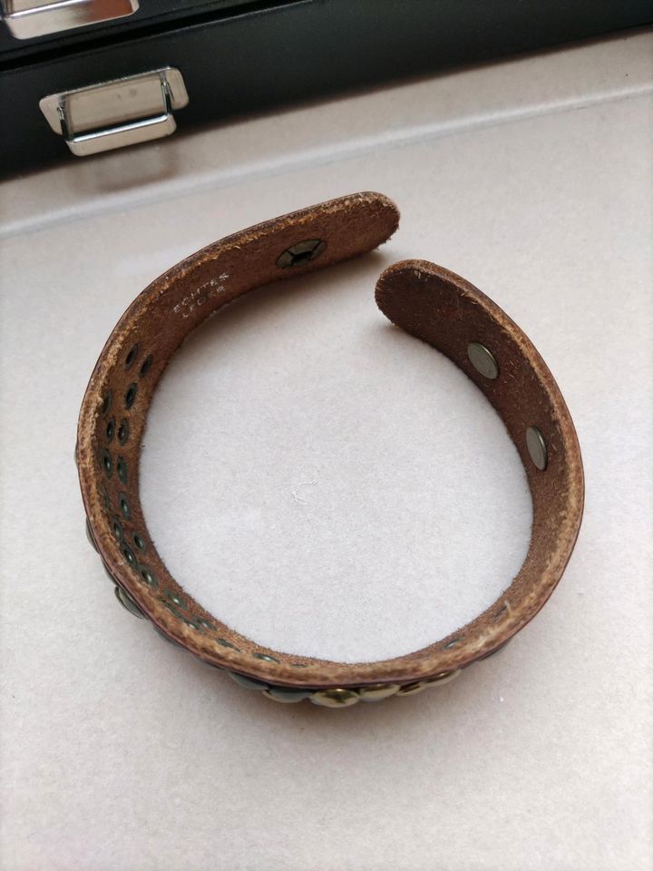 Lederarmband mit Nieten Armband in Hördt