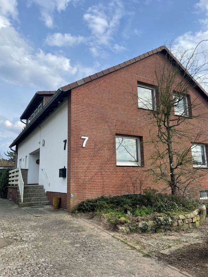 Einfamilienhaus mit Einliegerwohnung in Nienhagen in Nienhagen