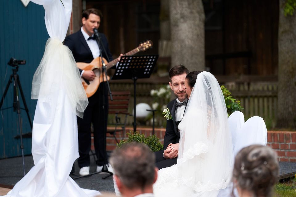 Hochzeitssänger - Sänger mit Gitarre für Deine Hochzeit in Hamburg