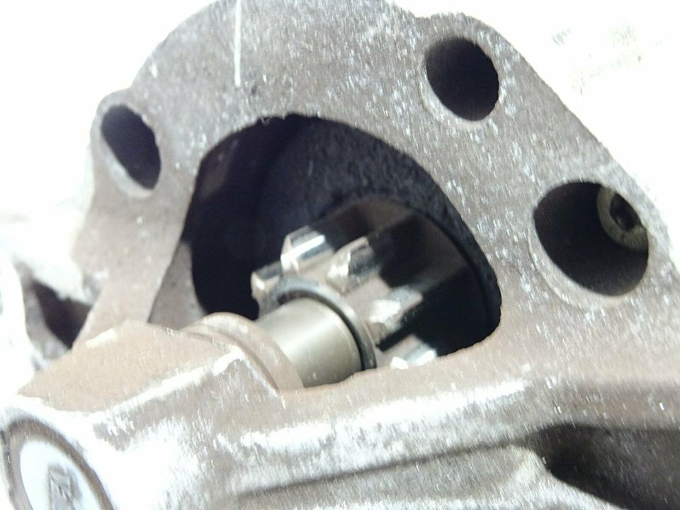 Orig. Peugeot 106 Anlasser Starter Valeo D6RA571 in Bad Harzburg