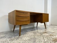 WMK Besonders schöner & gut erhaltener großer Mid-Century Schreibtisch , freistehend, mit Schubladen, Ausziehplatte & formschönen Holzgriffen # Arbeitstisch Desk Sekretär Bürotisch Vintage 50er 60er Friedrichshain-Kreuzberg - Friedrichshain Vorschau