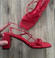 Rote ASOS High Heels/Sandalen mit Blockabsatz Nordrhein-Westfalen - Castrop-Rauxel Vorschau