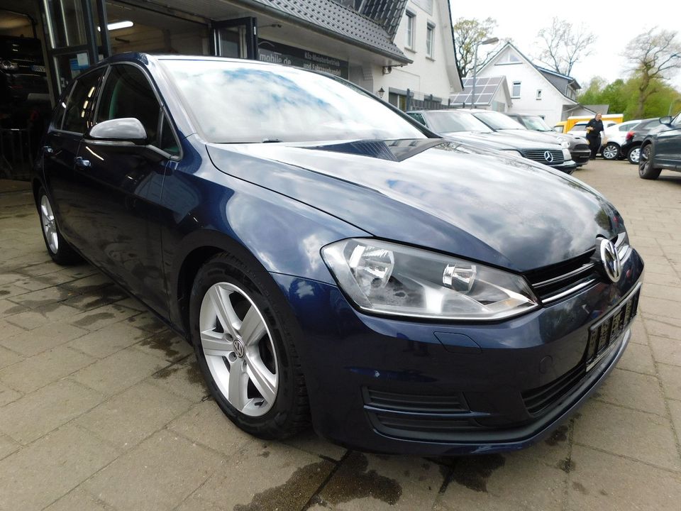 Volkswagen Golf VII Lim. Comfortline BMT in Heeslingen