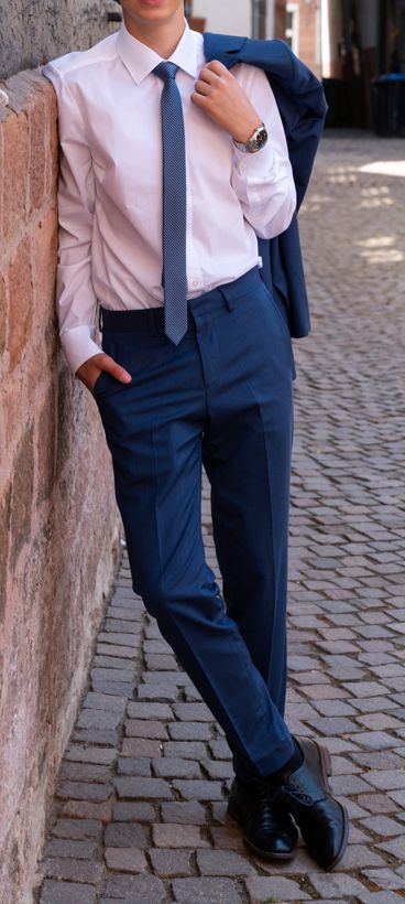 1 x getragener Anzug s´Oliver, Größe 46 in blau, Konfirmation in Büdingen