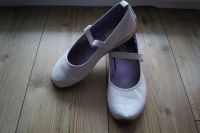 Ballerina/Sommerschuhe von Lacoste Gr. 37 in Flieder/Lila/Weiß Duisburg - Rheinhausen Vorschau