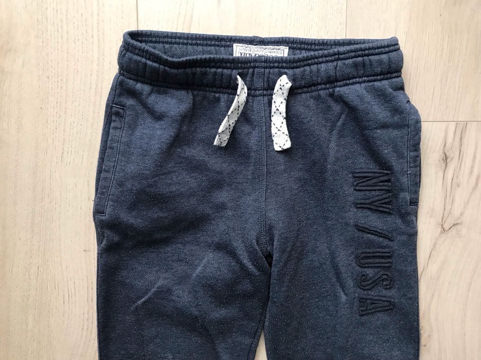 Jogginghose Gr. 146 Sweathose blau NY USA in Reutlingen