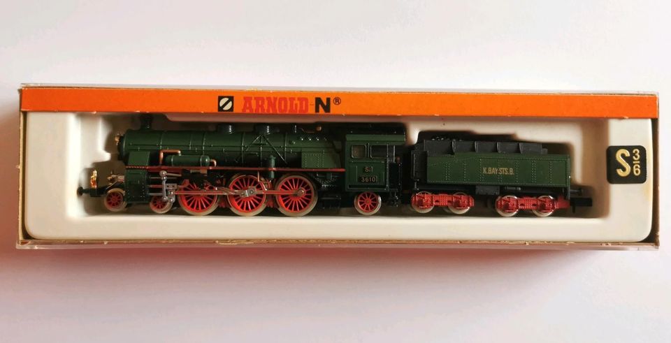 Arnold N S 3/6 3610 mit rotem Fahrwerk Modellbau Lokomotive in Marxen