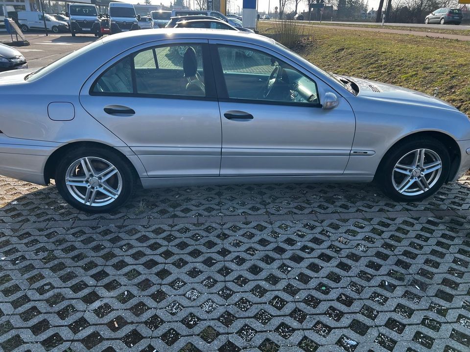 Mercedes In gute Zustand in Dillingen (Donau)