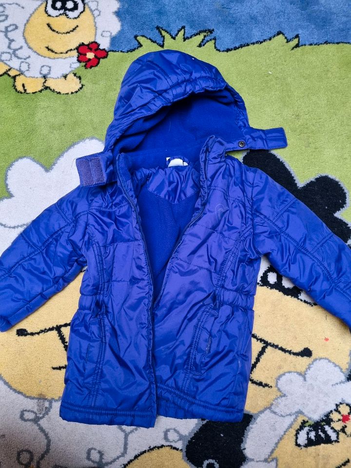 Kinder Winterjacke 86/92 in Leipzig