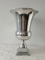 Vase aus poliertem Aluminium XL. Niedersachsen - Stuhr Vorschau