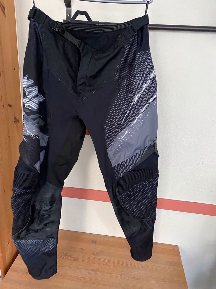 Madhead Textilhose für Motorrad/Cross, Größe M in Bremen