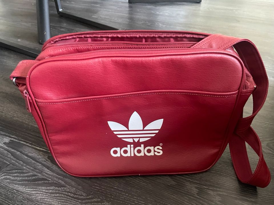 Adidas Tasche in Hamburg