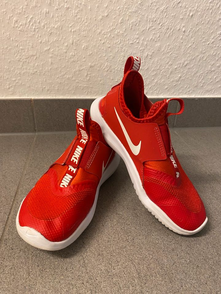 Nike flex Gr.31,5 in Pforzheim