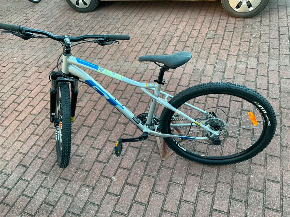 Neues und ungenutztes Mountainbike (Größe M) in Angermünde