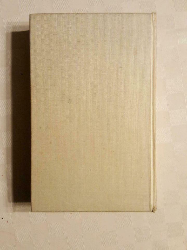 Buch " gesammelte Tiergeschichten" 1930 in Wolmirstedt