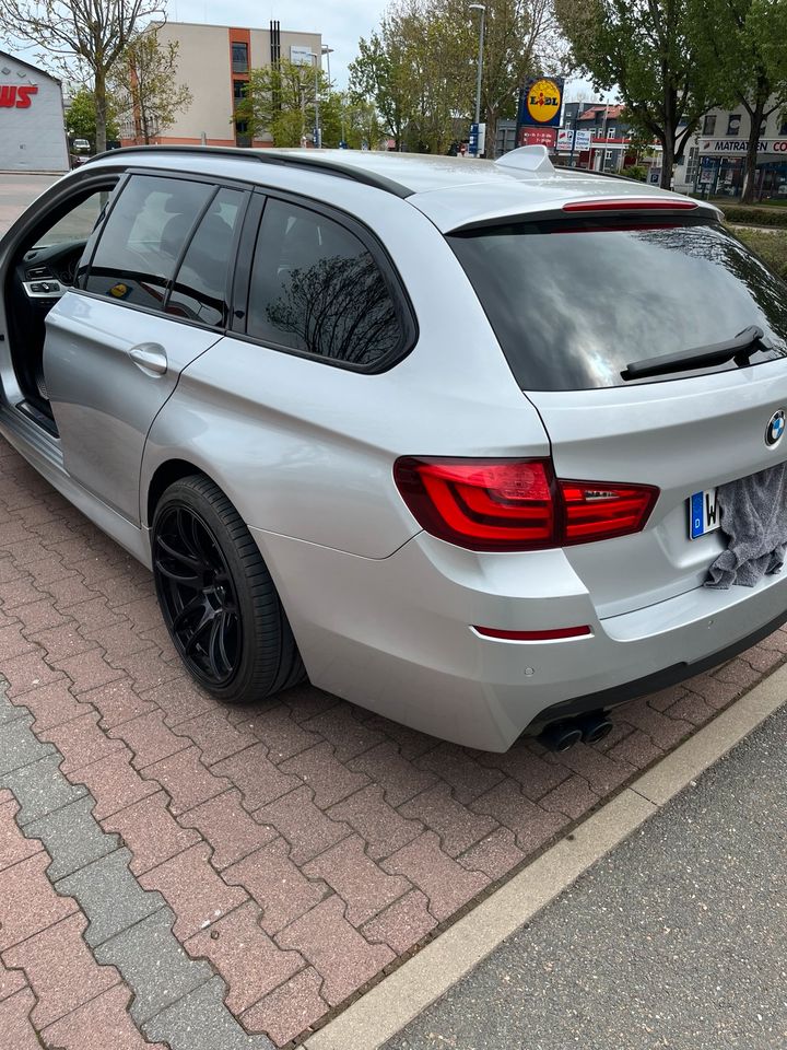 BMW F11 530D M-Paket in Weimar