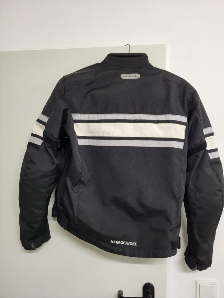 Damen Motorradjacke Gr. M in Niedererbach