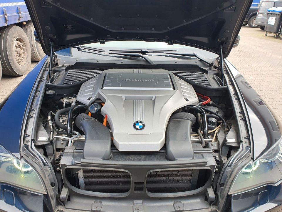 BMW X6 xDrive50i - in Bernburg (Saale)