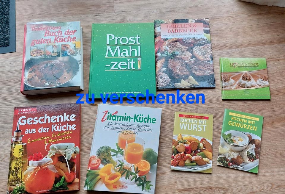 Kochbücher zu verschenken in Hitzhofen