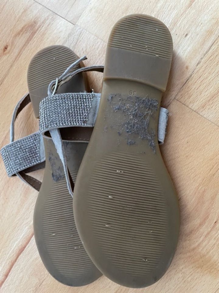 Leder-Sandalen Inuovo Gr. 34 in Düsseldorf