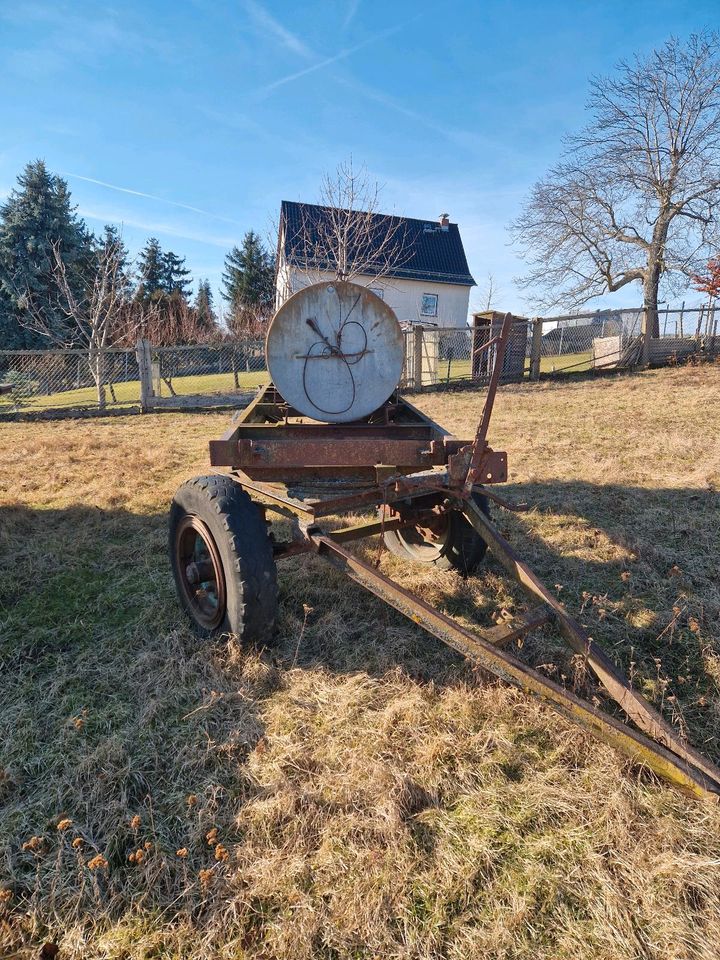 Wasserfassanhänger , Tränkenwagen in Teuchern