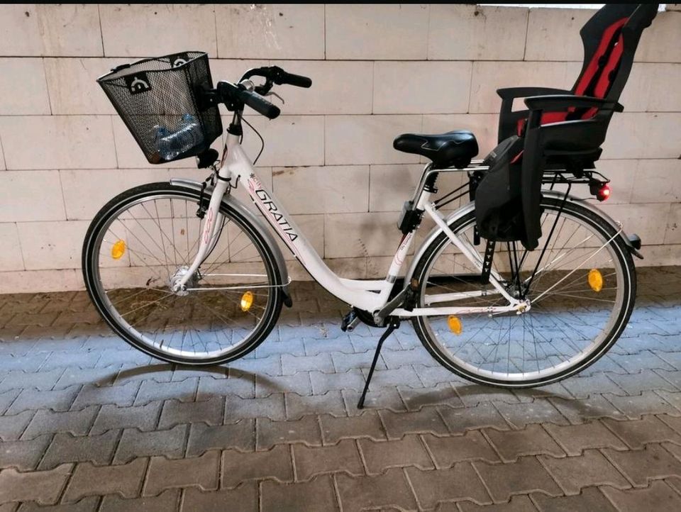 Damenfahrrad Fahrrad mit Korb und Kindersitz in Kirchheim unter Teck