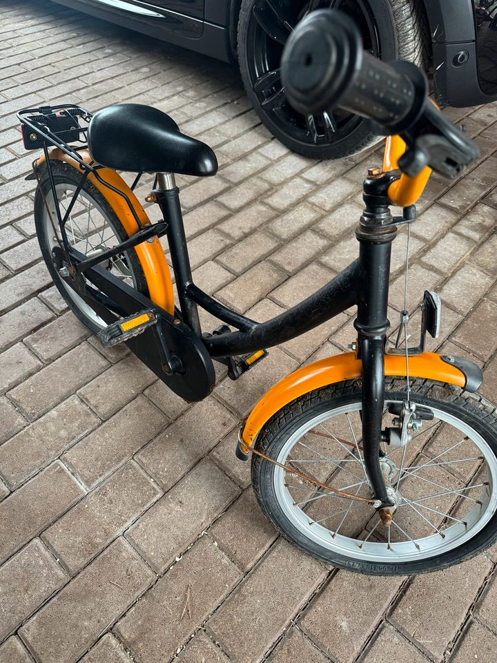 Kinderfahrrad 16 Zoll in schwarz/orange in Ebermannstadt