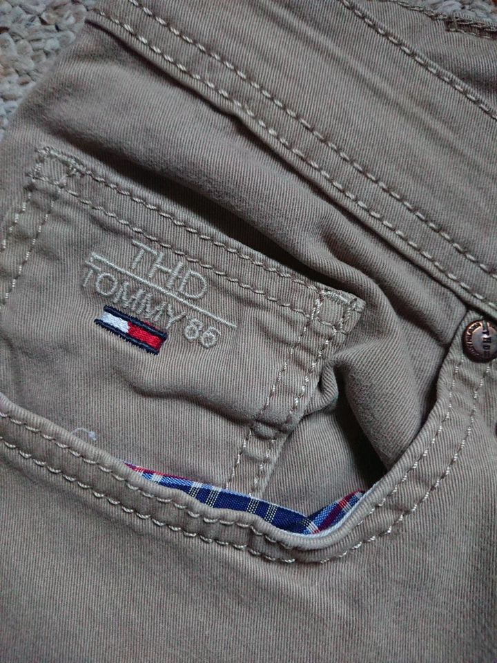 Tommy Hilfiger Denim Hose beige Gr. 36 in Lübeck