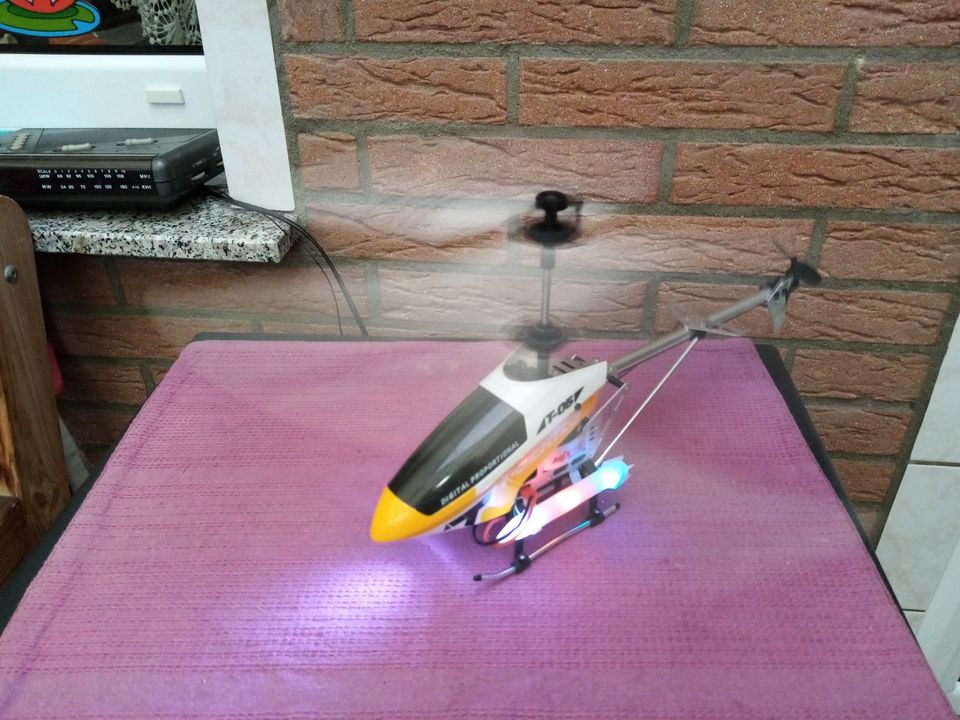 RC Modell-Hubschrauber in Voerde (Niederrhein)