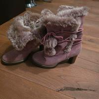 S.Oliver Schuhe 38 Stiefel Wildleder rosa Fell gefüttert Nordrhein-Westfalen - Solingen Vorschau