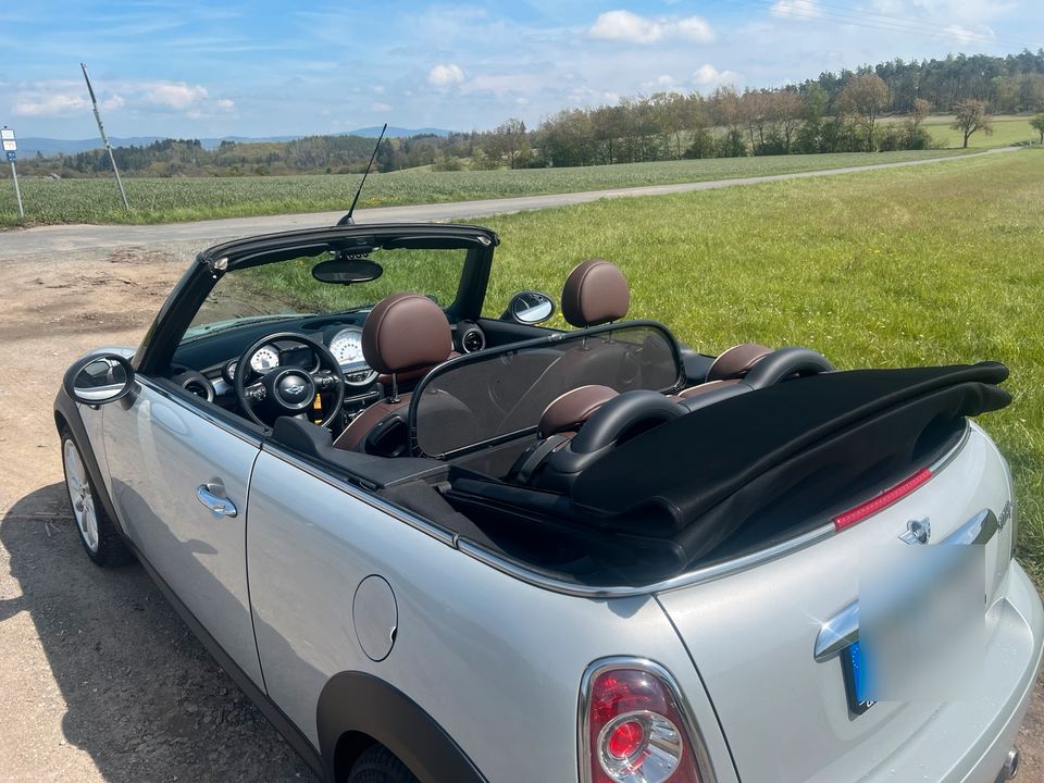 Mini Cabrio Diesel top Zustand BMW Motor viele Neuteile in Hünstetten