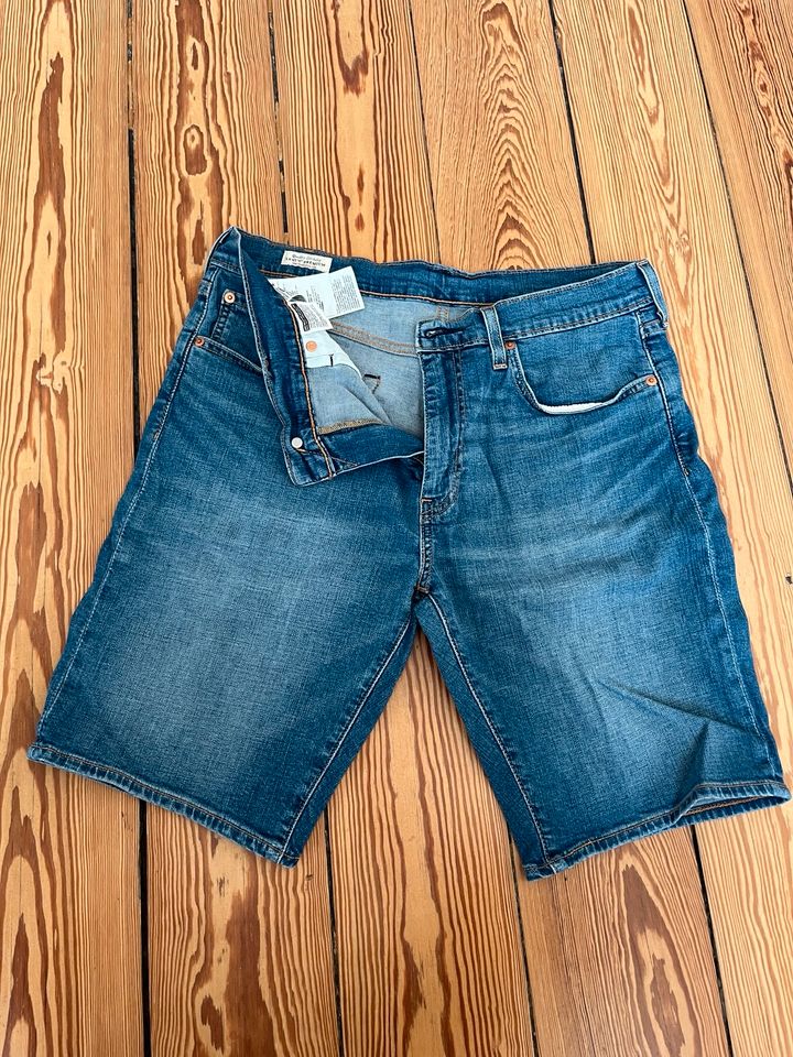 Levis 502 shorts jeans W32 in Hamburg