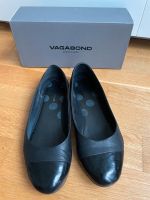 Vagabond Klassische schwarze Ballerinas Leder Lackleder 39 Kr. München - Unterhaching Vorschau