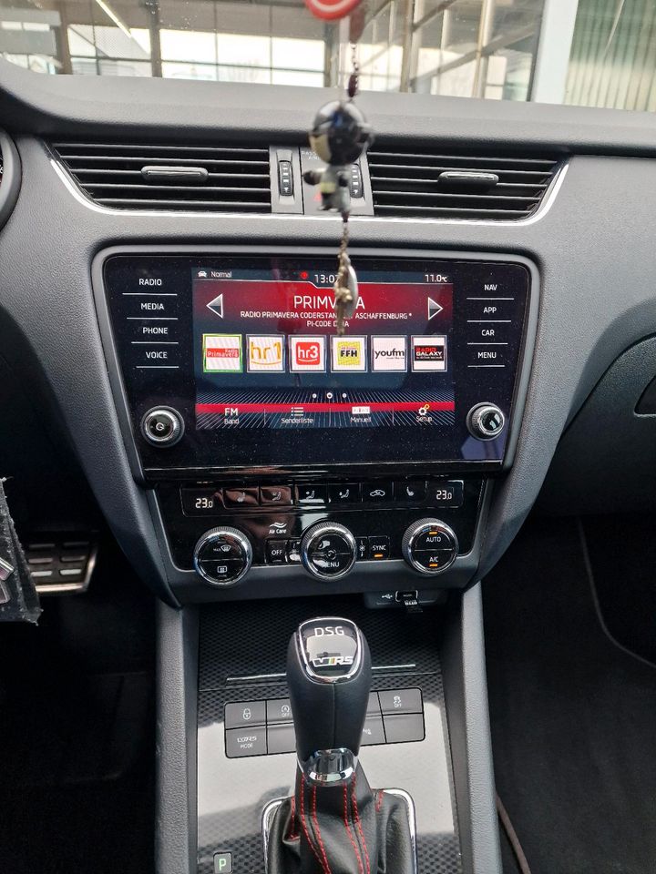 Skoda Octavia RS DSG Kombi 2.0tfsi in Sailauf