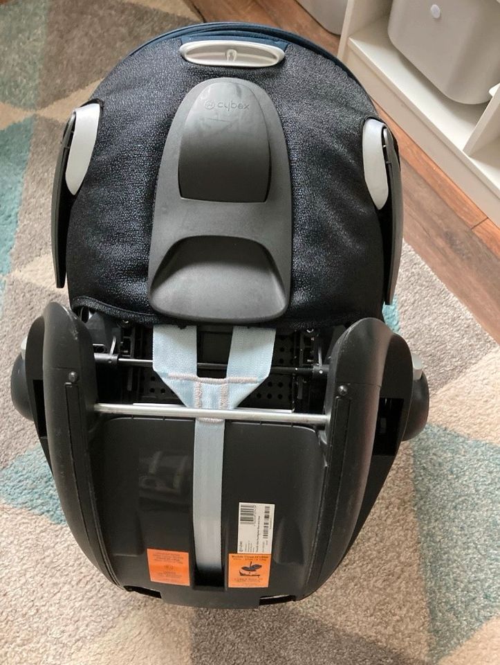 Cybex Platinum Cloud Z2 i-Size Babyschale incl. Babyeinsatz in Pattensen