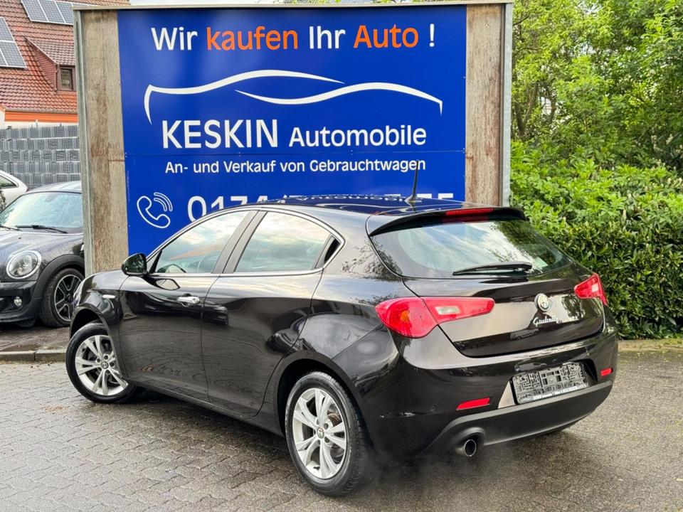 Alfa Romeo Giulietta Turismo*1.HAND*XENON*ALU*KLIMATR*TEMP* in Ahlen
