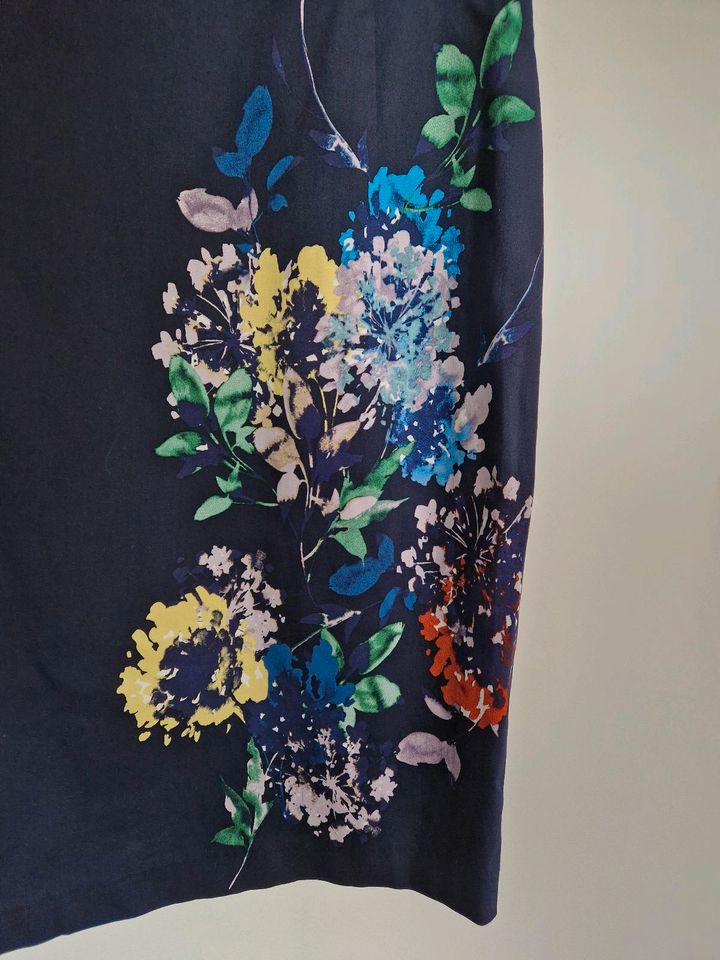 Neues Esprit Kleid blau/ Blumen Gr. 36 in Burgwedel