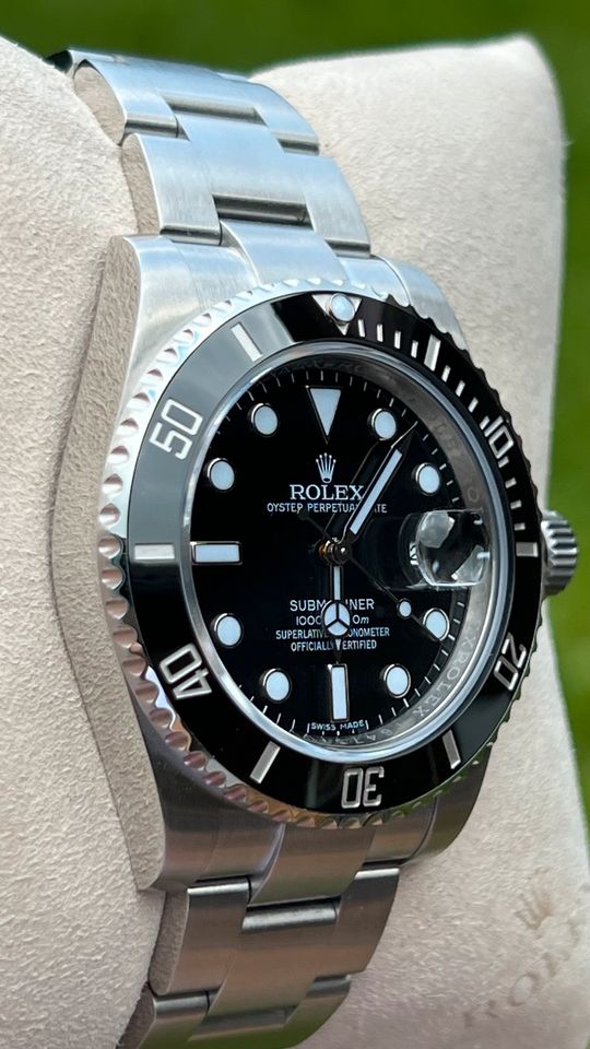 Rolex Submariner Date, 116610LN Box und Papiere, wie neu in München