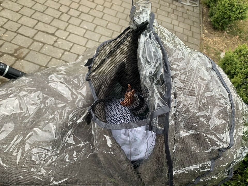 Regenhaube / Regenschutz für den Kinderwagen NEU in Lüneburg