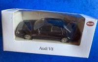 Modellauto Audi V8 schwarz aus Sammlung original Verpackung (OVP) Niedersachsen - Sassenburg Vorschau