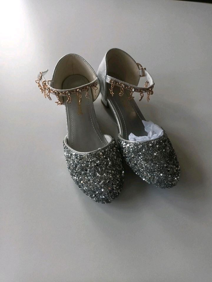 Mädchenschuhe Prinzessin Größe 36 NEU Kinder in Dresden