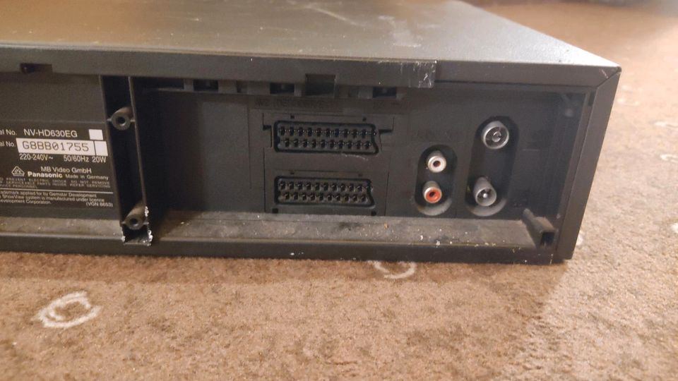 Panasonic Videorekorder VHS Super Drive in Grabenstätt