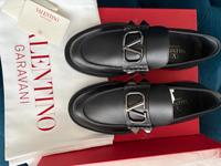 Valentino Garavani herren schuhe MOKASSINS STUD AUS KALBSLEDER Kr. München - Ismaning Vorschau